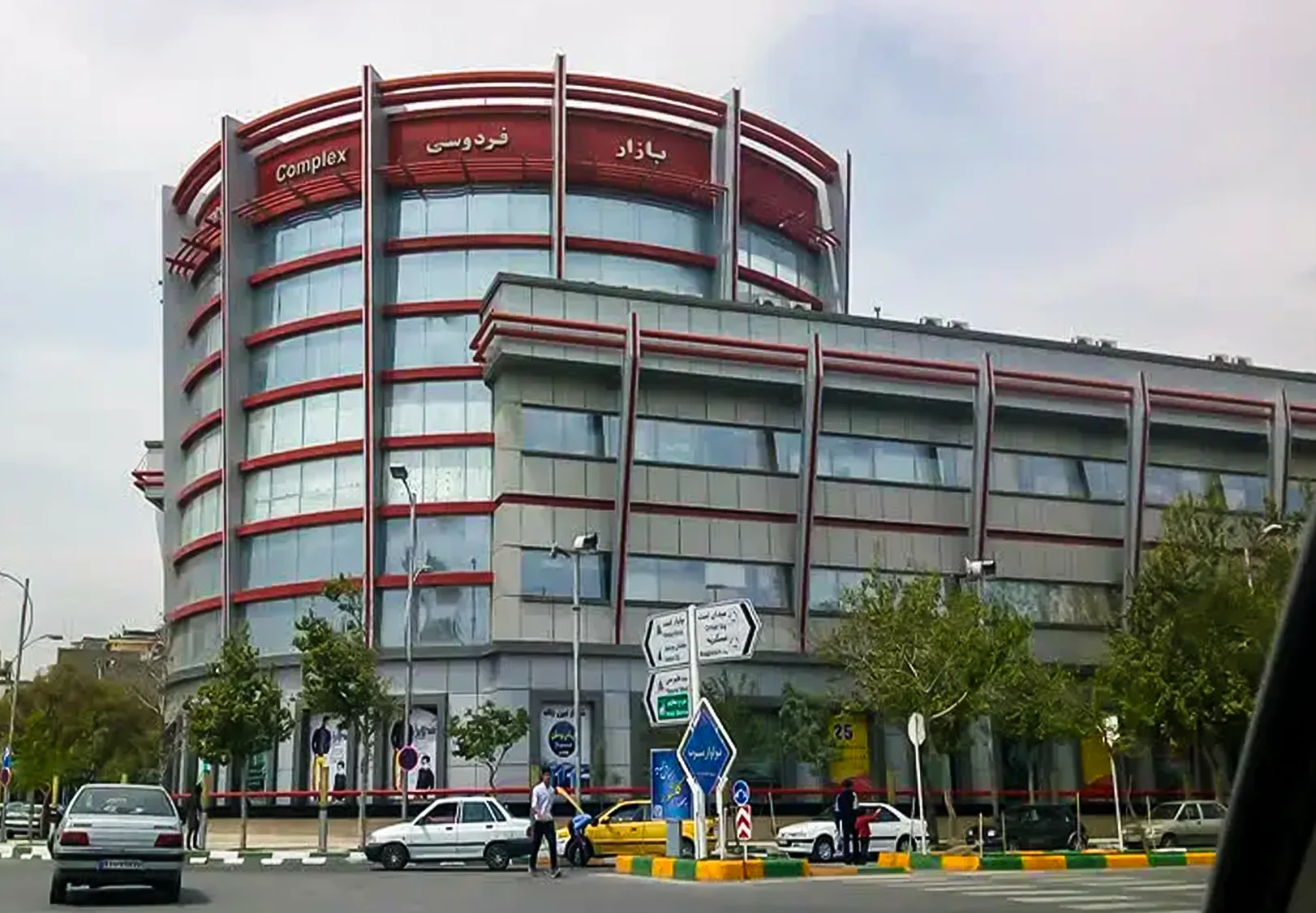 تبلیغات در بازار بزرگ فردوسی مشهد